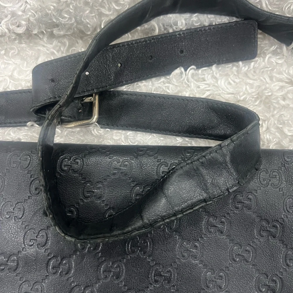 Gucci Guccissima Black Leather Messenger Bag